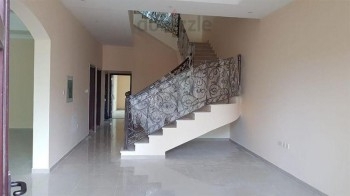 Villa For Rent In Sharjah - Sharjah