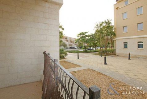 Apartment For Rent In Motor City - Dubai - Dubai
