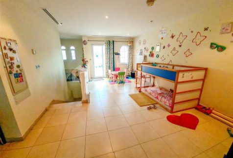 فيلا للإيجار فى قرية جميرة - دبي - دبيّ