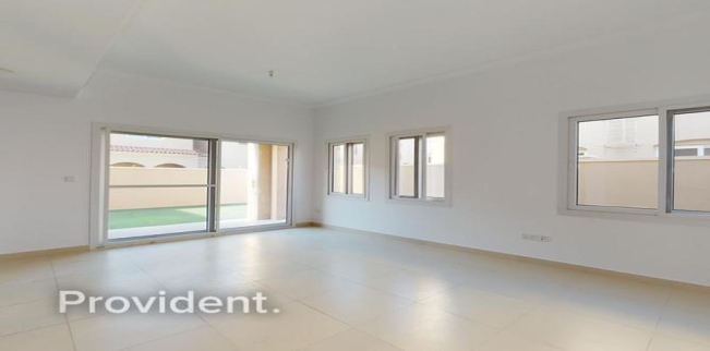 فيلا للإيجار