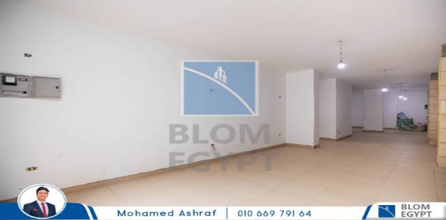 محل تجاري للإيجار فى زيزينيا - قسم الرمل - الإسكندرية