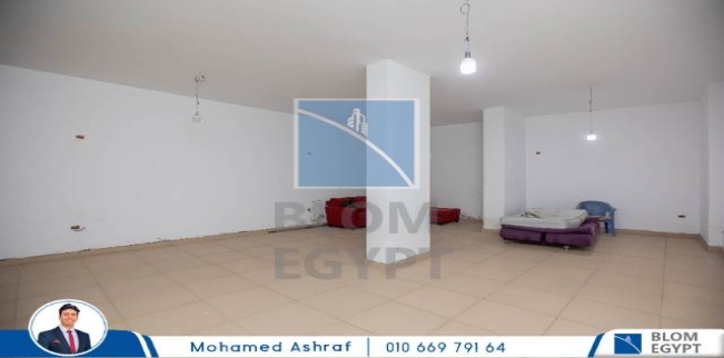 محل تجاري للإيجار فى زيزينيا - قسم الرمل - الإسكندرية