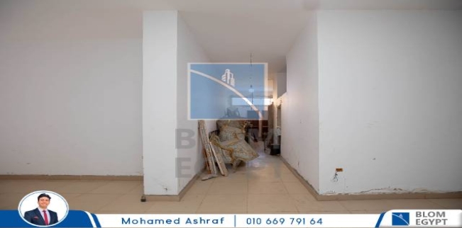 محل تجاري للإيجار فى زيزينيا - قسم الرمل - الإسكندرية