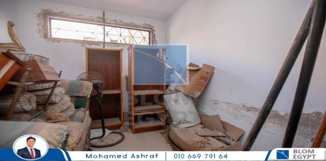 محل تجاري للإيجار فى زيزينيا - قسم الرمل - الإسكندرية