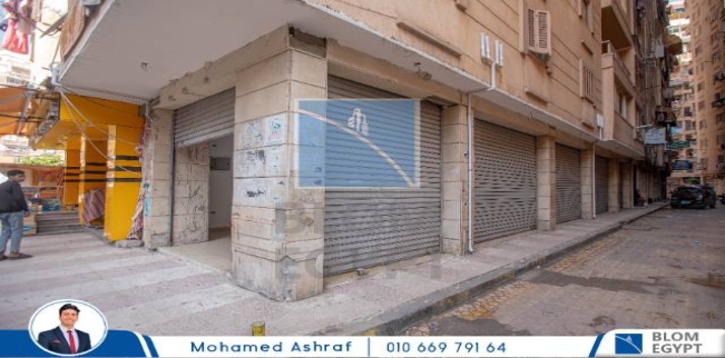 محل تجاري للإيجار فى زيزينيا - قسم الرمل - الإسكندرية