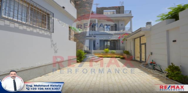 Villa For Sale In Moharram Bek - Qism Moharram Bek - Alexandria