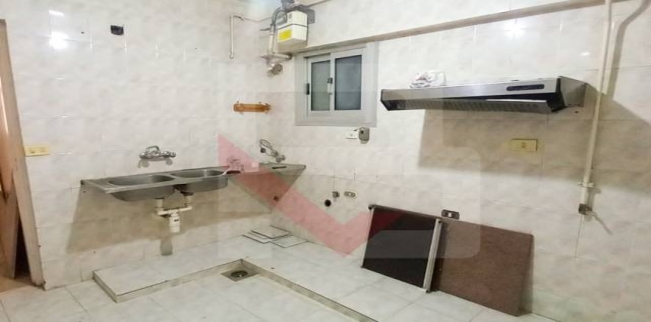 شقة للبيع فى ميامي - قسم المنتزه - الإسكندرية