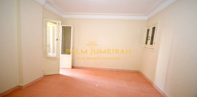 شقة للبيع فى زيزينيا - قسم الرمل - الإسكندرية