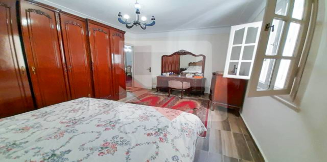 شقة للإيجار فى الشاطبي - قسم باب شرقي - الإسكندرية