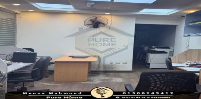 مكتب للبيع فى لوران - قسم الرمل - الإسكندرية