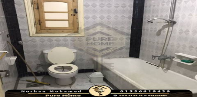 مكتب للبيع فى جليم - قسم الرمل - الإسكندرية