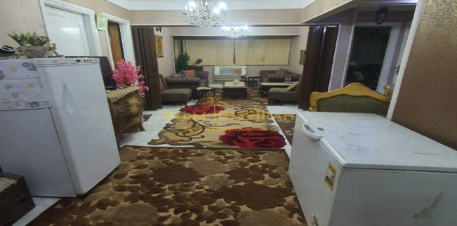 شقة للبيع فى محرم بك - قسم محرم بك - الإسكندرية