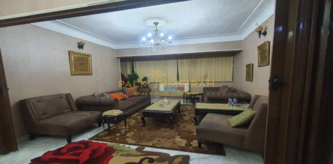 شقة للبيع فى محرم بك - قسم محرم بك - الإسكندرية